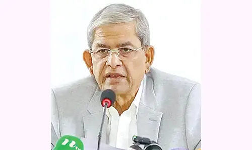 জুলাইযোদ্ধা’ পরিচয়ে ছাত্রদের সংঘর্ষের ঘটনা গণতন্ত্রকে সাহায্য করবে না