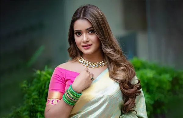 তানজিন তিশা এক নারী উদ্যোক্তার প্রতারণার অভিযোগের মুখে