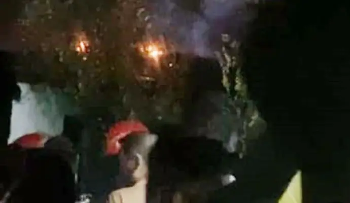 দক্ষিণ সুরমায় ৩ টি বাড়িতে আগুন