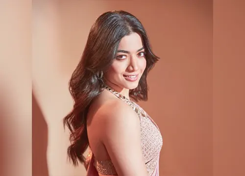 অবিনব অভিজ্ঞতায় রাশমিকা