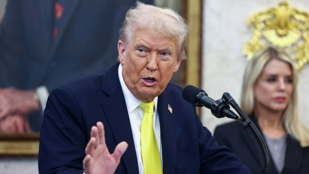 ভেনেজুয়েলায় শিগগিরই স্থল হামলা চালাবে যুক্তরাষ্ট্র