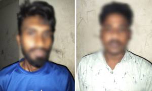 মুরাদপুরে ভারতীয় কম্বলের চালানসহ দুই ব্যক্তিকে আটক