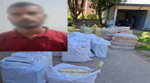 দক্ষিণ সুরমায় সাতমাইল  থেকে ভারতীয় পণ্যেসহ আটক ১