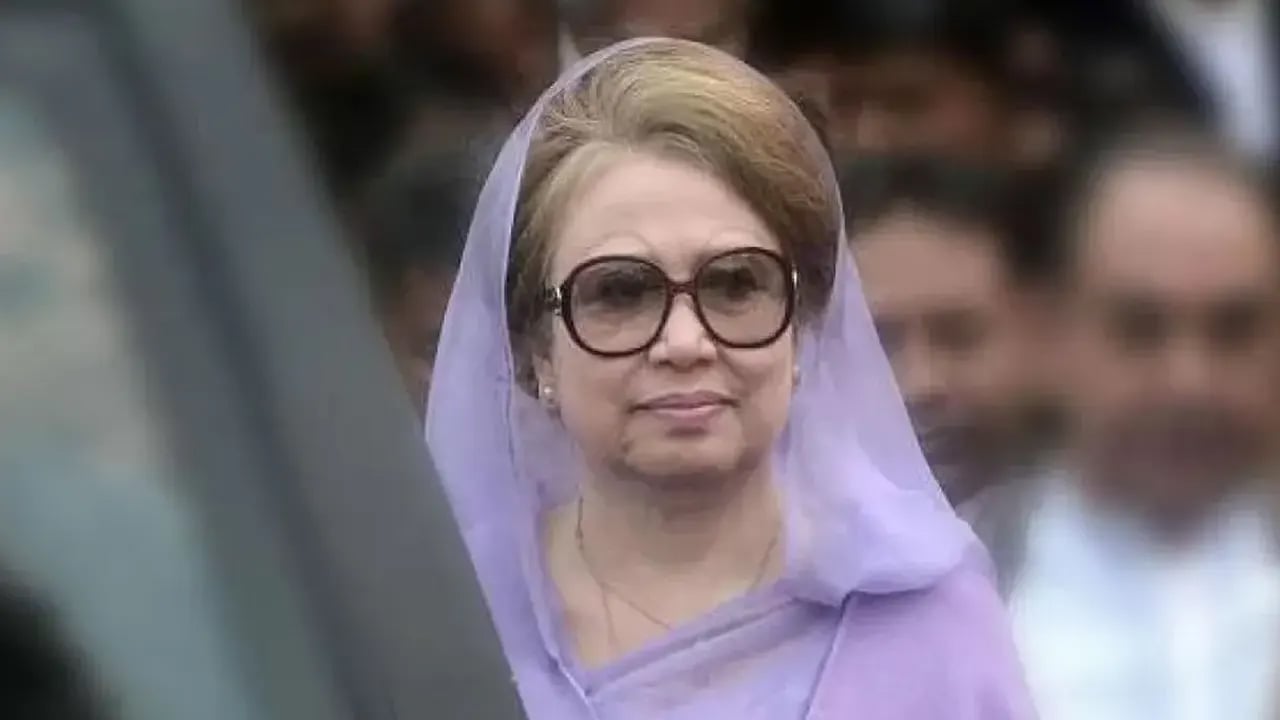 সশস্ত্র বাহিনী দিবসে সেনাকুঞ্জে যাচ্ছেন খালেদা জিয়া