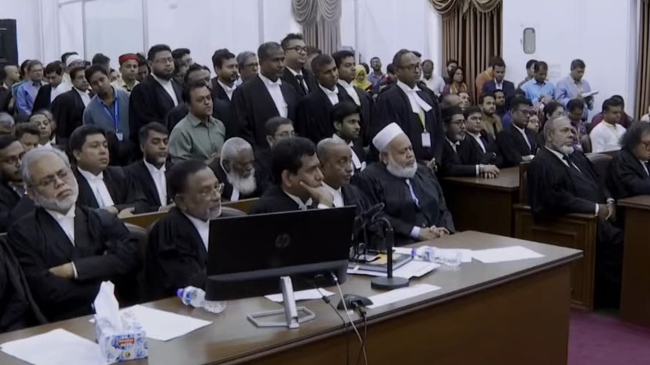 গণহত্যা মামলায় হাসিনার রায় পড়া শুরু