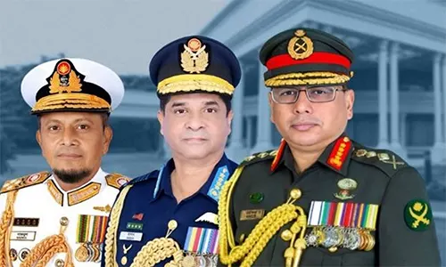 বেগম খালেদা জিয়াকে দেখতে গেলেন ৩ বাহিনীর প্রধান