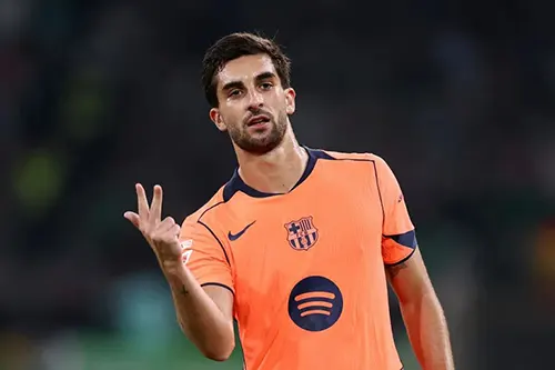 ৮ গোলের ম্যাচে তোরেসের হ্যাটট্রিকে জয় বার্সেলোনার