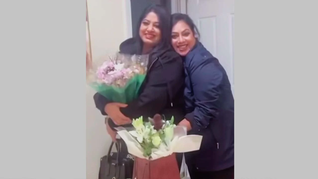 মৌসুমীকে কাছে পেয়ে আবেগাপ্লুত শাবনূর