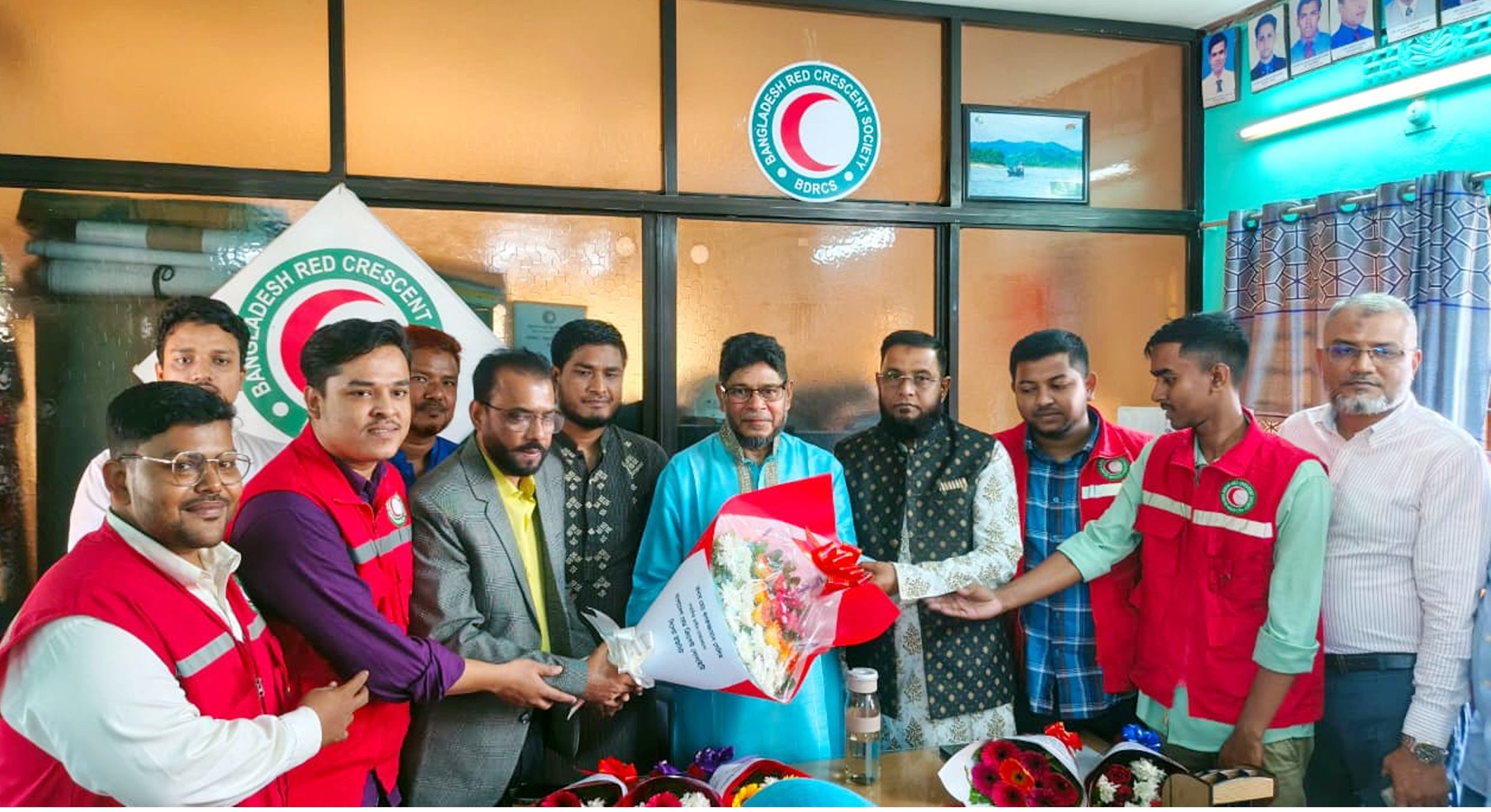 রেড ক্রিসেন্ট সিলেট ইউনিটকে আধুনিকায়নের প্রতিশ্রুতি নিয়ে যাত্রা শুরু করলো নবনির্বাচিত কমিটি