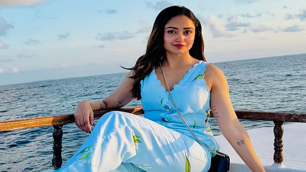 অন্তরঙ্গ অভিনয় দৃশ্য নিয়ে যা বললেন