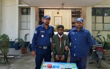 সুনামগঞ্জের সীমান্ত গ্রাম জঙ্গল বাড়িতে ইয়াবা ডিলার গ্রেফতার