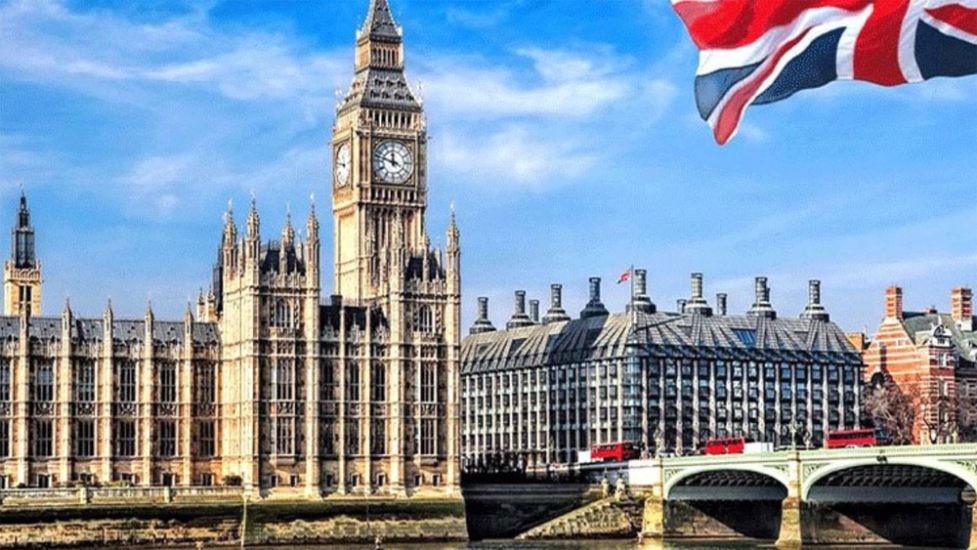 বাংলাদেশিদের জন্য আজ থেকে নতুন নিয়মে যুক্তরাজ্যের ভিসা