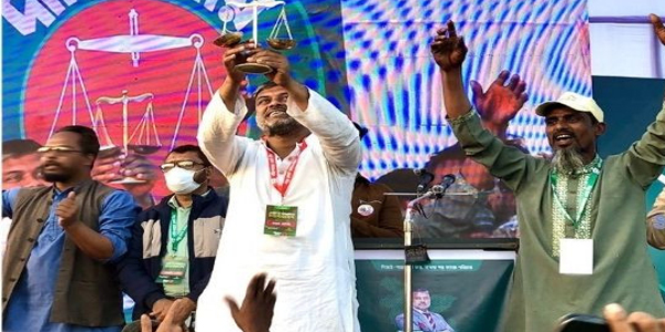 নতুন প্রজন্ম পঁচা রাজনীতি দেখতে চায়না: শিশির মনির