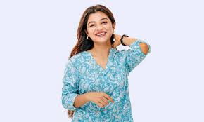 শোবিজকে বিদায় জানালেন নওবা