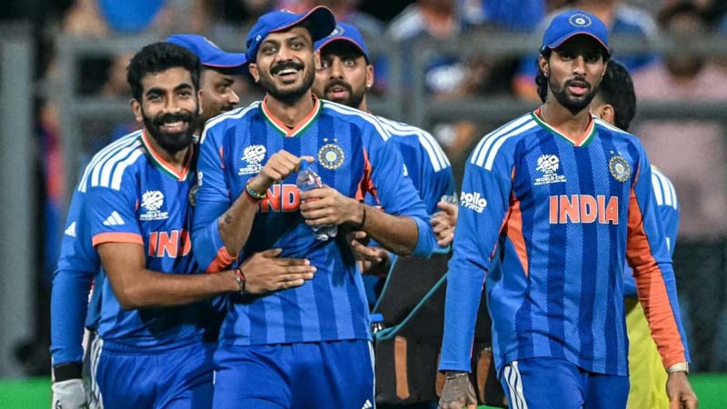 তীরে গিয়ে তরী ডুবাল ইংল্যান্ড, ফাইনালে ভারত