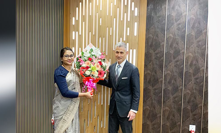 ঢাকায় এসেছেন মার্কিন সহকারী পররাষ্ট্রমন্ত্রী পল কাপুর