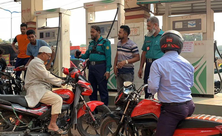 সিলেটসহ সারা দেশে আজ থেকে নতুন পদ্ধতিতে তেল বিক্রি