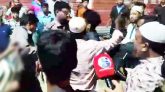 সিলেটে বেপরোয়া অটোরিকশাকে সিগন্যাল দেওয়ায় পুলিশকে থাপ্পড় চালকের