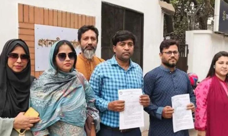 নতুন জাতীয় পে-স্কেল ঘোষণার দাবিতে প্রধানমন্ত্রীর কাছে স্মারকলিপি