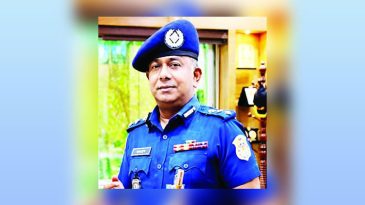 নারী কেলেঙ্কারিসহ আলোচিত সেই এসপির বিরুদ্ধে চাঞ্চল্যকর যত অভিযোগ