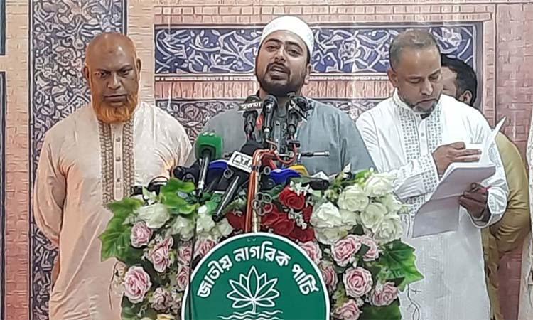 সিলেটে এসে বিএনপিকে ইঙ্গিত করে যে প্রশ্ন রাখলেন নাহিদ