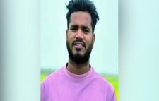 পুলিশের হাত থেকে হ্যান্ডকাফসহ পালিয়ে গেল আ সা মি