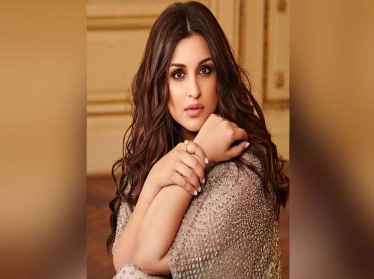 ফের কার প্রেমে পড়লেন পরিণীতি?