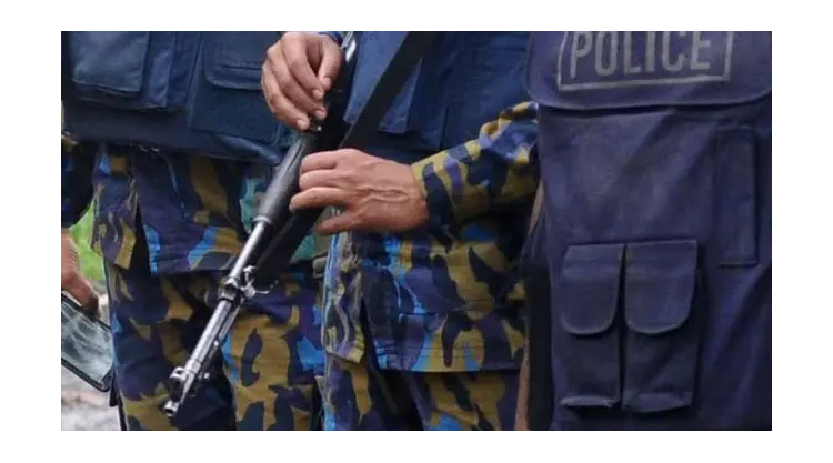 Police and RAB raid the house of accused Razu Ahmed Emon, in the Election Commission case