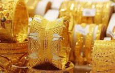 দেশের বাজারে আবারও কমলো সোনার দাম, ভরি কত?