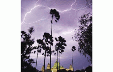 হবিগঞ্জে ব জ্র পাতে শিক্ষার্থীর মৃ*ত্যু