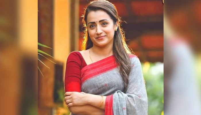 ‘বোমা পেতে’ রাখার খবরে অভিনেত্রী তৃষা কৃষ্ণানের বাড়িতে পুলিশ