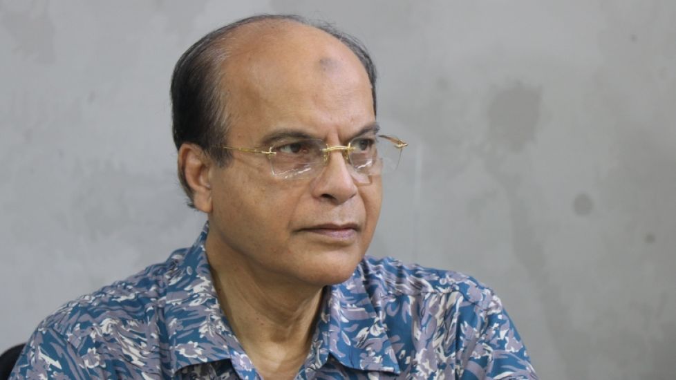 ইমিগ্রেশনে আটকে গেলেন ইকবাল সোবহান চৌধুরী
