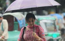 সারা দেশে বজ্রবৃষ্টির আভাস