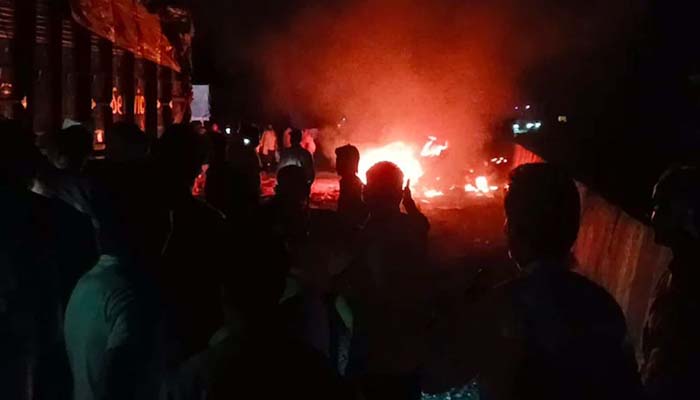 ভারতে একাধিক ট্রাক-গাড়ির সংঘর্ষ, নিহত ১১