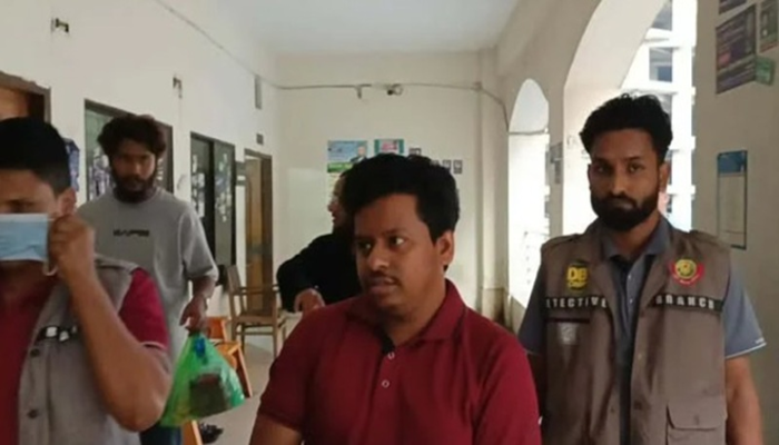 চিফ হুইপকে ব্ল্যাকমেইলের অভিযোগে যুবক কারাগারে