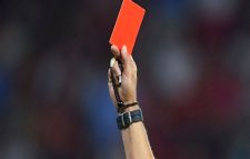ফুটবলের এক ম্যাচেই ২৪ লাল কার্ড