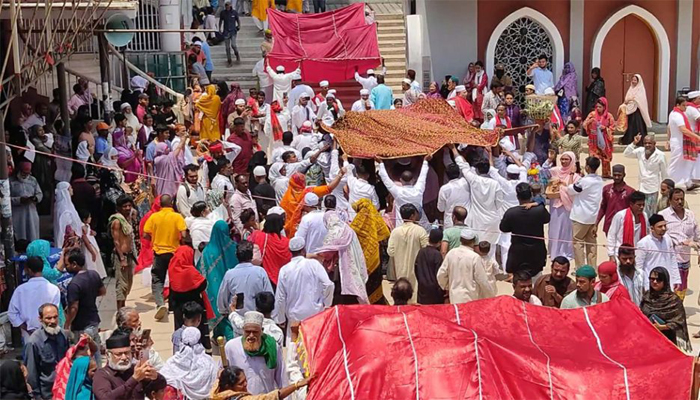 শাহজালাল (রহ.) মাজারে ভক্ত-অনুরাগীর মিলনমেলা