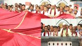 প্রধানমন্ত্রীর পক্ষে মাজারে গিলাফ ছড়ালেন কাইয়ুম চৌধুরী