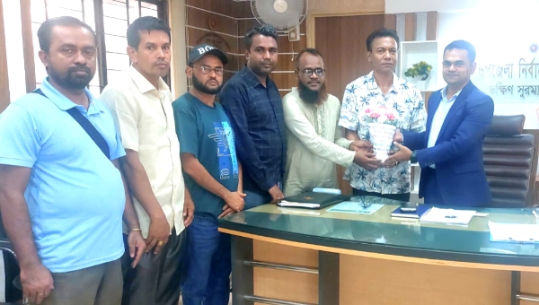 দক্ষিণ সুরমার ইউএনও’র সাথে উপজেলা প্রেসক্লাব নেতৃবৃন্দের শুভেচ্ছা বিনিময়