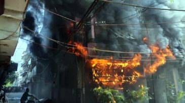 দিল্লির হোটেলে ভয়াবহ আগুন, নিহত ২১