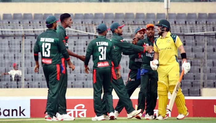 ঐতিহাসিক সিরিজ জয়ের ম্যাচে টস হেরে ফিল্ডিংয়ে বাংলাদেশ
