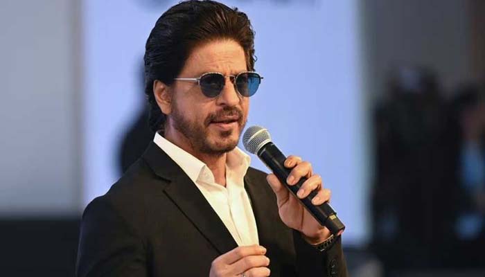 ‘স্বামীর চেয়েও আপনাকে বেশি ভালোবাসি’