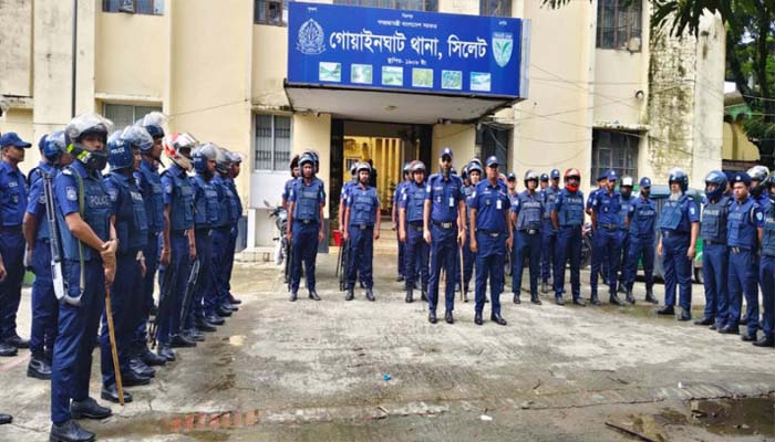 আইনশৃঙ্খলা রক্ষায় গোয়াইনঘাটে পুলিশের বিশেষ মহড়া ও চিরুনি অভিযান
