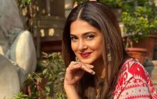 আবার বিয়ের পিঁড়িতে বসছেন অভিনেত্রী জেনিফার