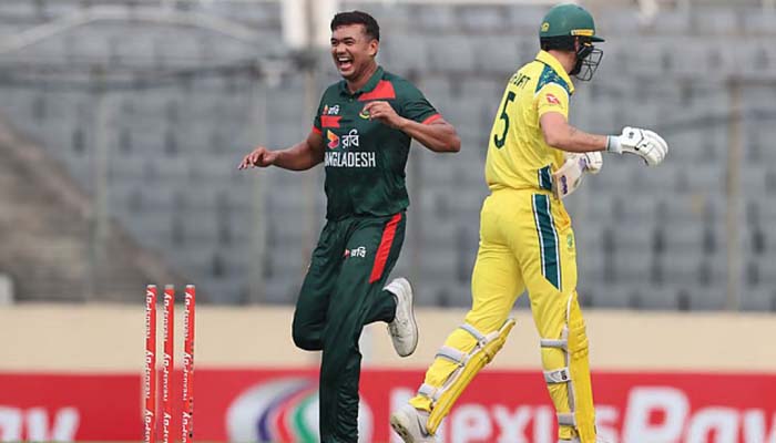 ২ রানেই দুই উইকেট হারাল অস্ট্রেলিয়া