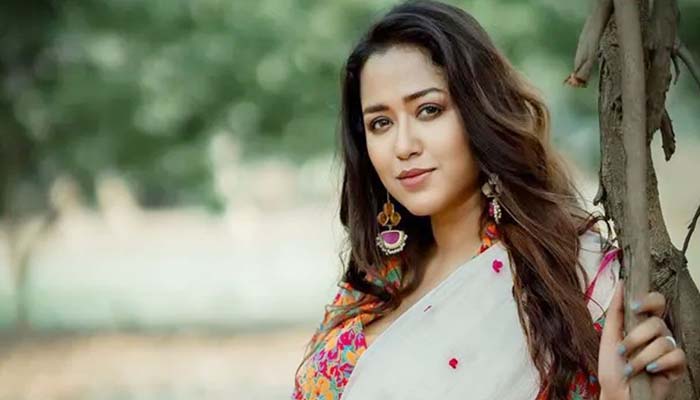 মা হওয়ার গুঞ্জনে যে কথা বললেন সোহিনী সরকার