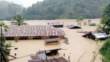 বৃষ্টি-বন্যায় ৭ জেলায় নিহত ৫৪, ক্ষতিগ্রস্ত ৬ লাখ মানুষ