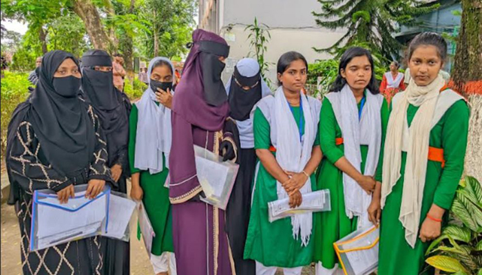 প্রবেশপত্র না পাওয়ায় শ্রীমঙ্গলে ভোগান্তিতে ৯ পরীক্ষার্থী