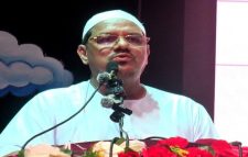 সাধারণ মানুষের দুর্ভোগ বন্ধ হওয়া প্রয়োজন: চরমোনাই পীর