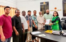 সাংবাদিক তুরাব হত্যার দ্রুত বিচার দাবিতে জেলা প্রশাসককে স্মারকলিপি প্রদান